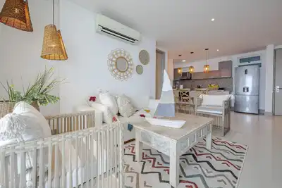 Image de Palmetto Beach- Floor 28 & Sea View - Hot Water