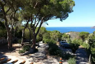 Image de Apartment 700 mt from marr Private pine forest and parking lot