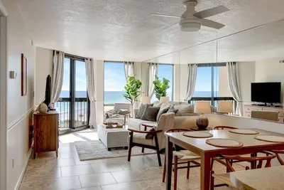 Image de On the Beach, Gulf Coastline Views, Pool, Dining & More