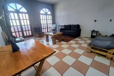 Image de Casa Golondrinas - Ubicación Inmejorable Cerca del Centro y Plazas Comerciales