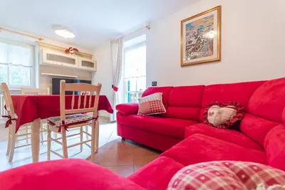 Image de Chalet Butterfly 2