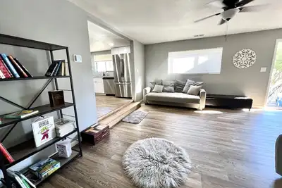 Image de Strawberry Bear Farm & Garden - Cozy 3-Br farmhouse with WiFi, Ac in Strawberry