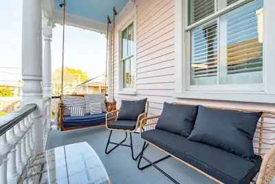 Image de The Crescent Moon - Walk to King