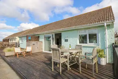 Image de Little Beach, family friendly, country holiday cottage in Seaview