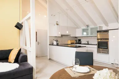 Image de \"Discover Tranquility in Our Charming and Centrally located Apartment in Amden,