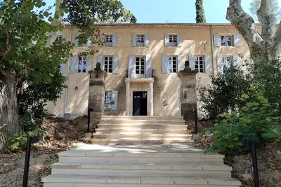 Image de Un Château viticole du XIXè siècle dans le Sud de la France. Logement entier