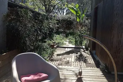 Image de Maison mitoyenne dans petit lotissement familial proche du centre