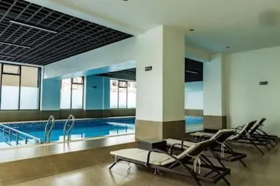 Image de Luxurious riverside apartment