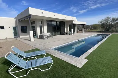 Image de Sonoran Sanctuary with Amazing Hot Tub! !