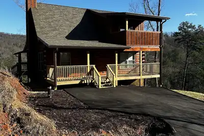 Image de Stunning 1-Br cabin in the Smoky Mountains. Cozy luxurious privacy!