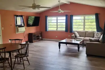 Image de spacious 3 bd, 2 ba. \nwsh/dry onsite - Ac - stable Wi-Fi - full kitchen