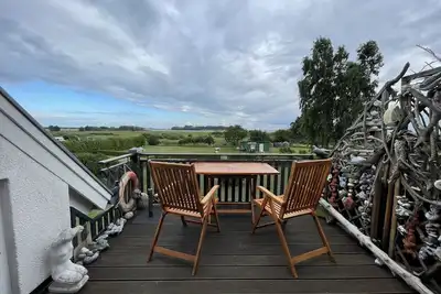 New: Charming apartment with large terrace & lake view
