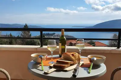 Image de Villa Tre Tri, Eine Ganze Villa mit Privat Pool und Tollem Meeresblick