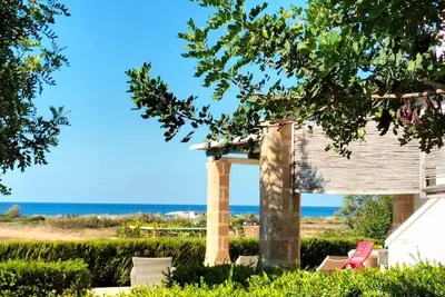 Image de Gold Beach House 2 - Deux Chambres Maison, Couchages 5