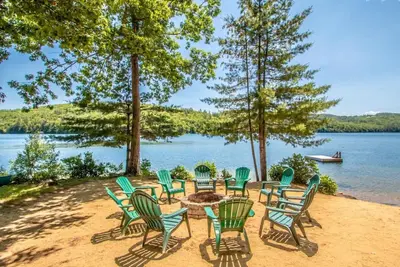 Image de Waterfront 2 bedroom 2 bath at Squam (Suite 11)
