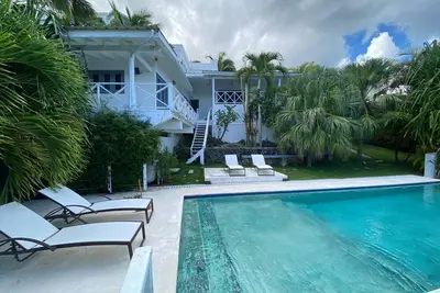 Image de Casa Valentine – Colonial Ocean View Fully Staffed Villa