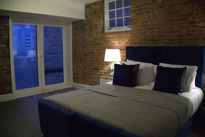 Image de One Bedroom Apt - Old Embassy