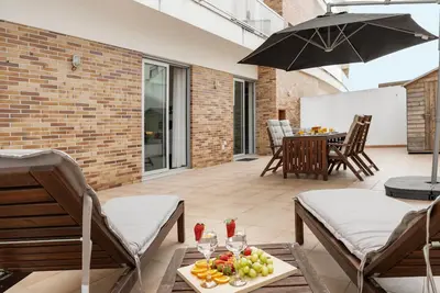 Image de Golden Terrace Delight