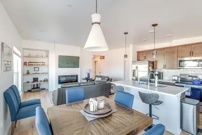 Image de Modern Bozeman Condo w/ Balcony & Mountain Views!