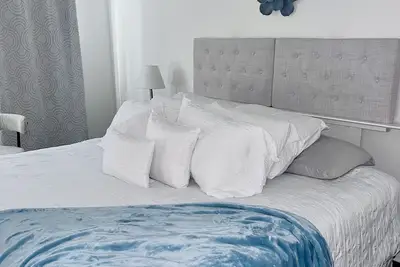 Image de Peaceful 1-Bedroom Retreat in the Heart of Baltimore – Sleeps 6