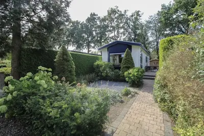 Image de Cozy chalet with all conveniences at the forest