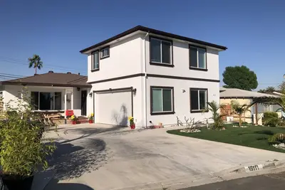 Image de Bright & Airy 2b/2b New Build Retreat