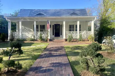 Image de Walk to the Square and the Grove! ! ! Charming cottage in the heart of Oxford.