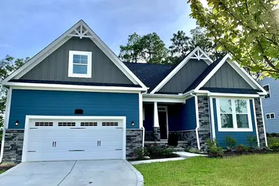 Image de Private Us Open Retreat; minutes from the action!