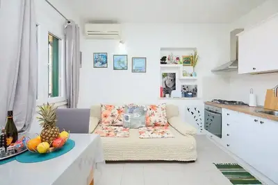 Image de Appartement d'une chambre avec la terrasse et la vue sur le mer Prozurska Luka, Mljet (A-22337-a)