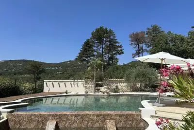 Image de Maison provençale vue sur le Luberon, Idéal pour les familles, Calme absolu