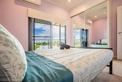 Image de Fresh, Clean and Close to Town!