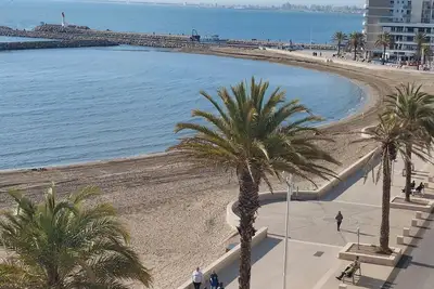 Image de Appart. \"L'échappée bleue\"- Accès direct sur plage et pleine vue mer - parking.