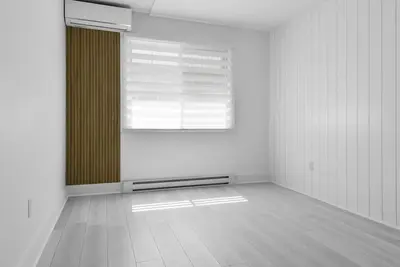 Image de Completely renovated affordable apartment in the best borough of Montreal.