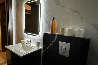 Image de Luxury Abdoun Apartment - 10 minutes from the city center of Amman