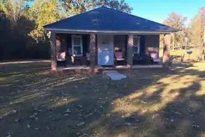 Image de Aunt Margaret's\n\n