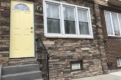 Image de Charming RowHouse with WiFi and backyard