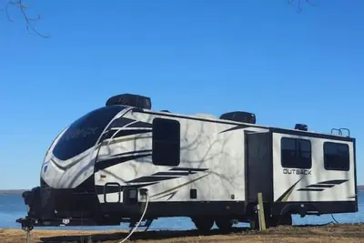 Image de Stunning Kentucky Lake beach-side retreat. Pet-Friendly! Unbelievable sunrises! \n