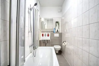 Image de Spacestays Suite für 8 Personen Wlan Netflix