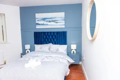 Spacious and Beautiful 4bed house 10mins from Manchester City center