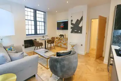 Image de Renovated Flat With King Bed In The Heart Of Manc - Pass the Keys