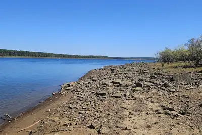 Image de Rv parking spot on the lake!