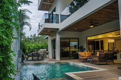 Image de Spacious 7 Bedroom Luxury Villa Steps From The Beach, South Jaco!