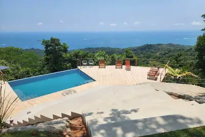 Image de 1bdr Modern Condo 5 | Lizardo in Uvita | Amazing sea view