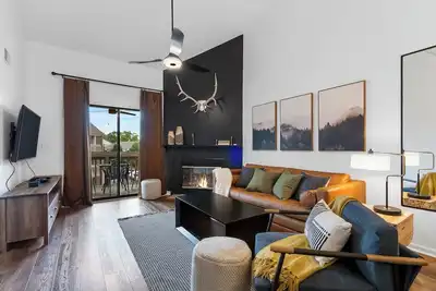 Image de Heated indoor pool @ Golf Resort! 3bd/3ba top floor condo & pet-friendly!