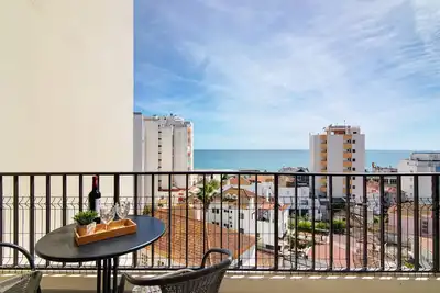 Image de Appartement 'Luxury Beach View - Praia Da Rocha' avec vue sur mer, Wi-Fi et climatisation