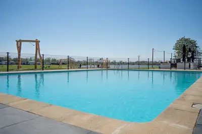 Image de Luxe Chalet in Prachtig Natuurgebied aan de Maas