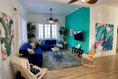 Casa Blanca - Spacious 3 bedroom apartment