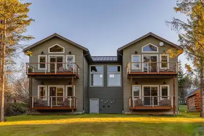 Image de Lakeshore Lodging Luxury Suites