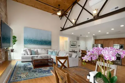 Image de Wlu & Vmi’s Urban Retreat with Private Parking