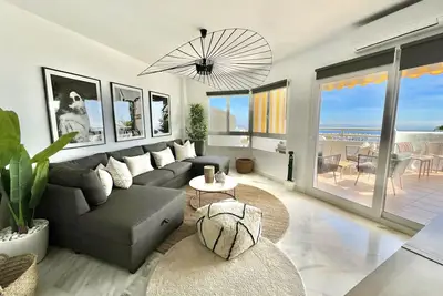 17 - App. vue mer a Calahonda